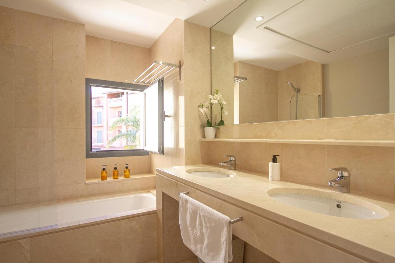 Sotogrande Alboaire- Waterfront Luxury 4 Bedroom Apt In The Marina Of Сотогранде Екстериор снимка